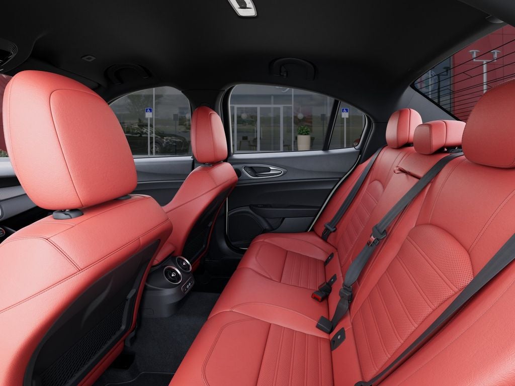 2026 Alfa Romeo Giulia Base