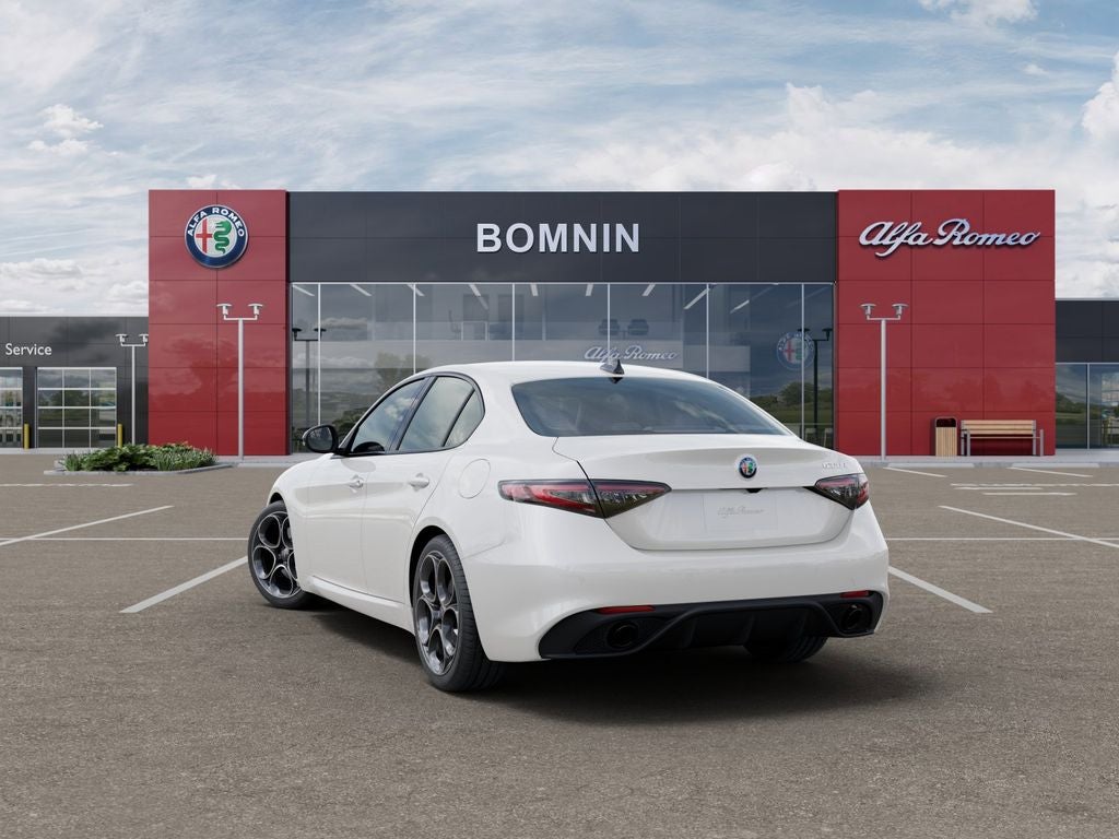 2026 Alfa Romeo Giulia Base