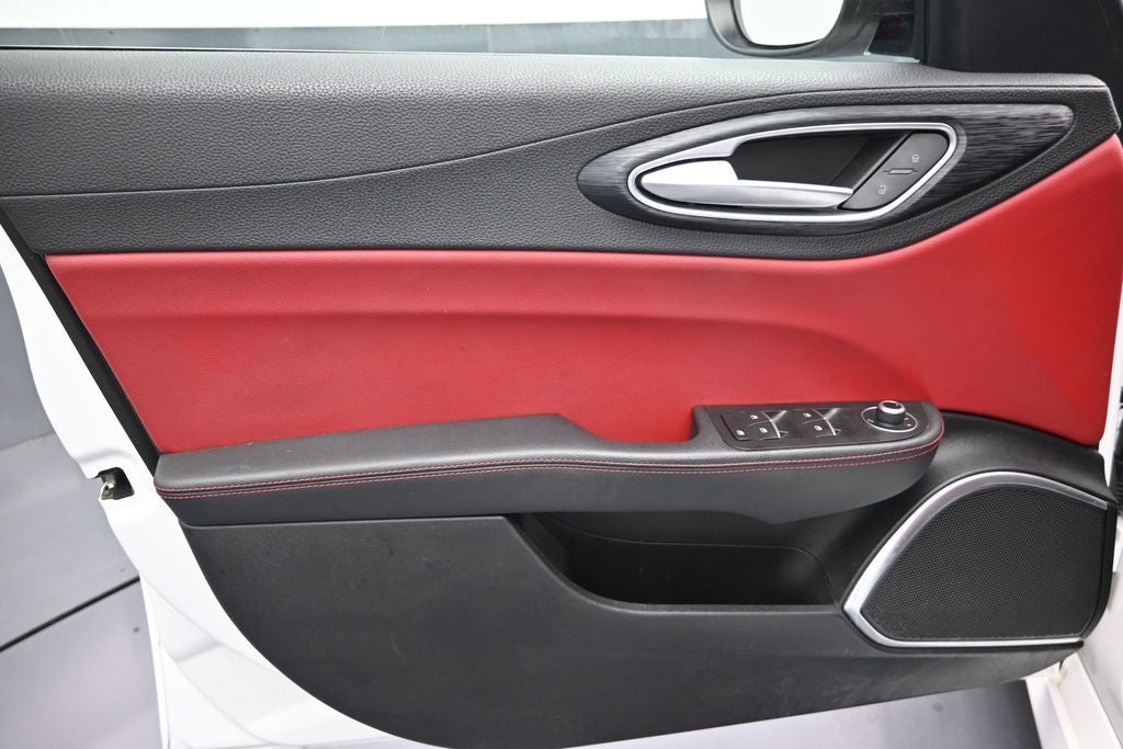 2019 Alfa Romeo Giulia Base