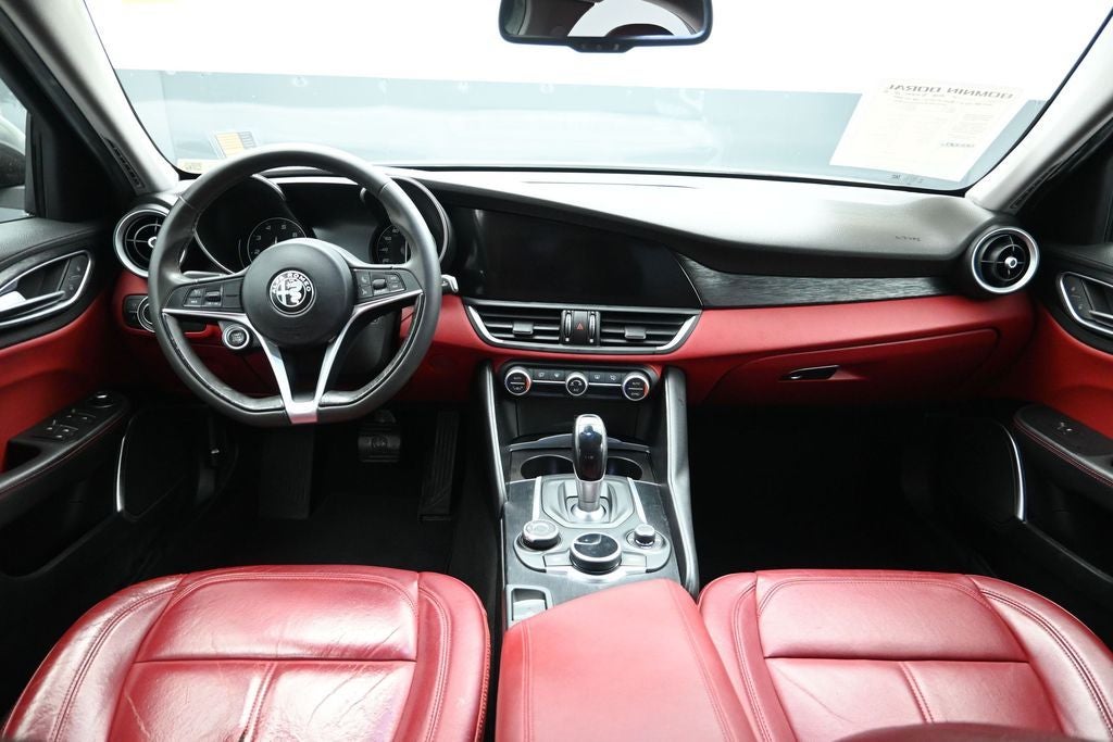 2019 Alfa Romeo Giulia Base