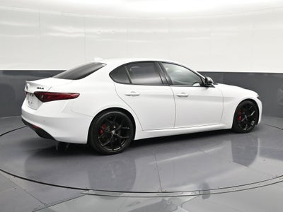 2019 Alfa Romeo Giulia Base