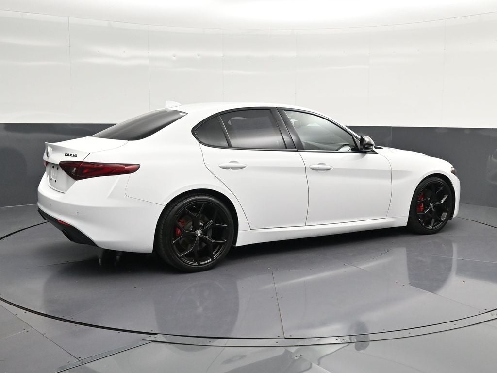 2019 Alfa Romeo Giulia Base