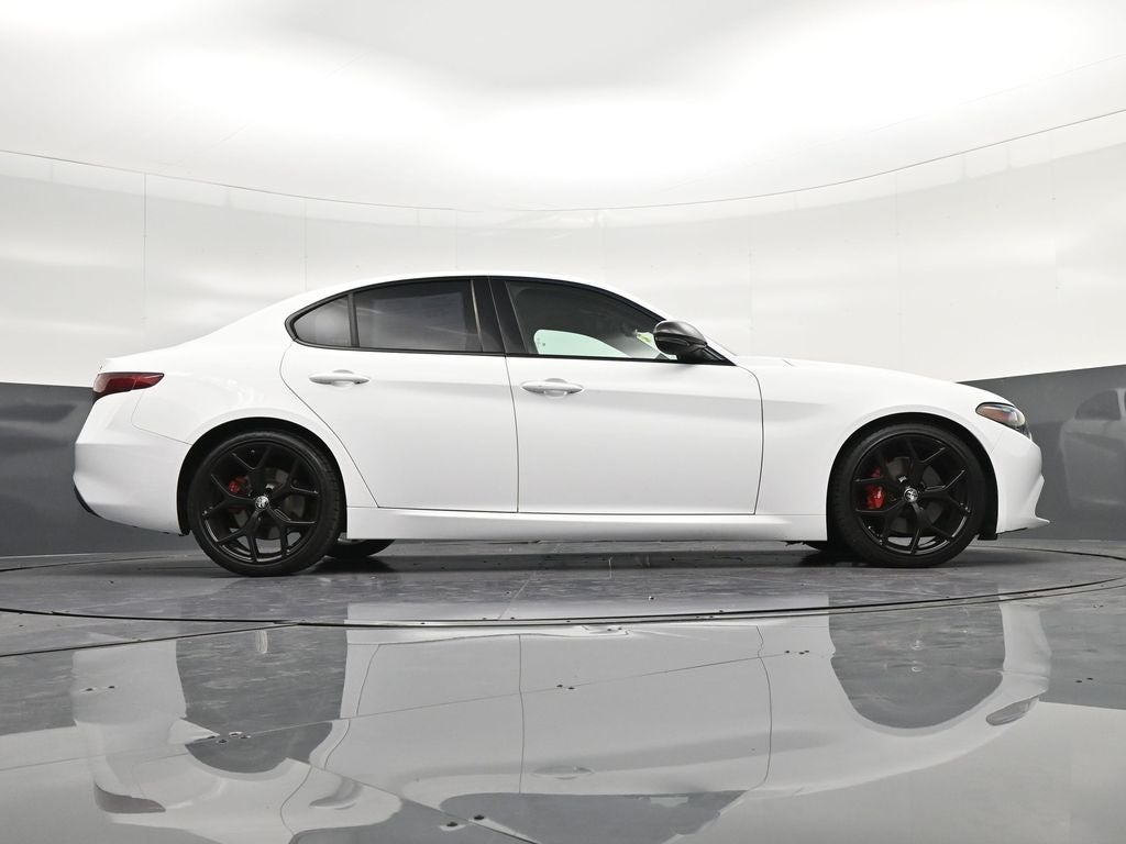 2019 Alfa Romeo Giulia Base