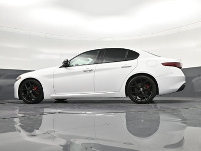2019 Alfa Romeo Giulia Base