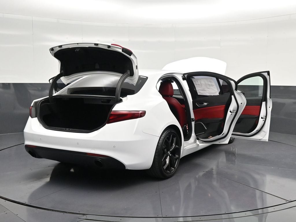 2019 Alfa Romeo Giulia Base