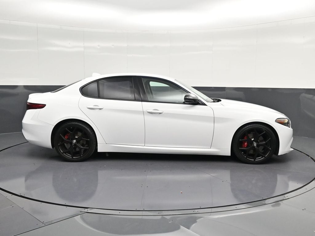 2019 Alfa Romeo Giulia Base