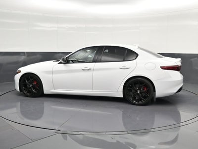 2019 Alfa Romeo Giulia Base