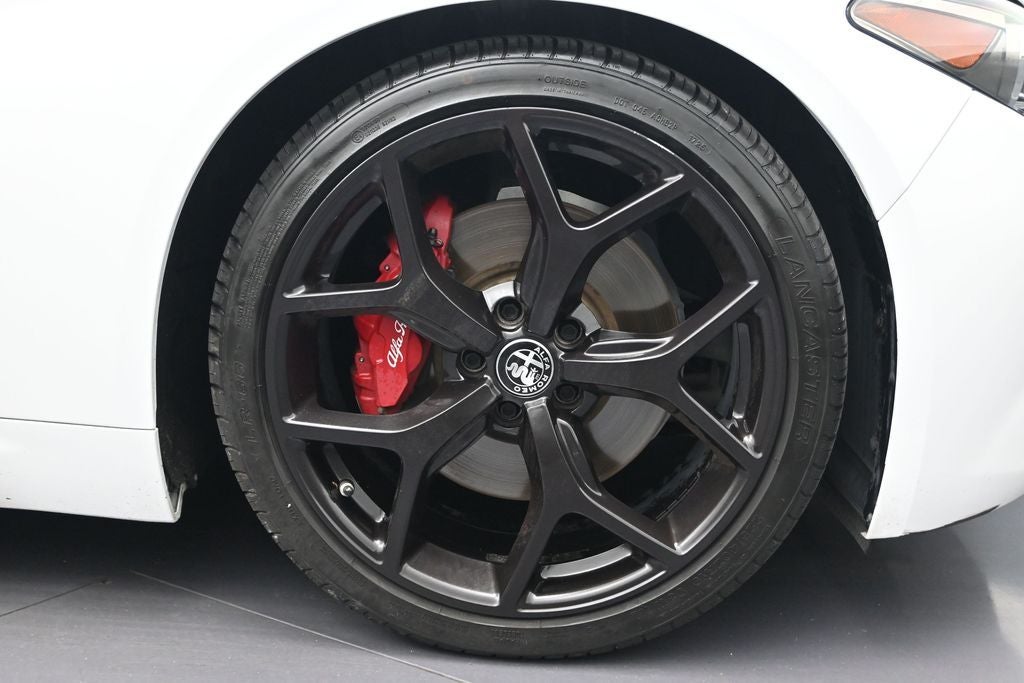 2019 Alfa Romeo Giulia Base