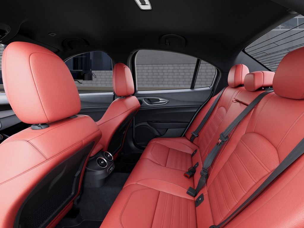 2026 Alfa Romeo Giulia Base