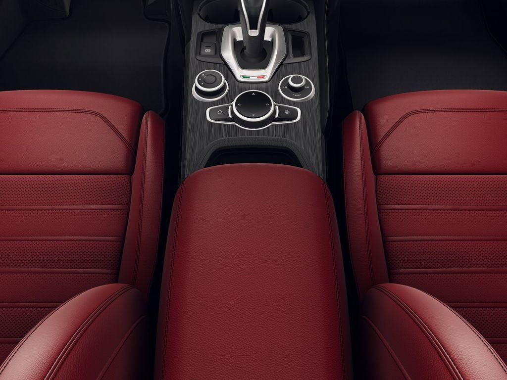 2026 Alfa Romeo Giulia Base