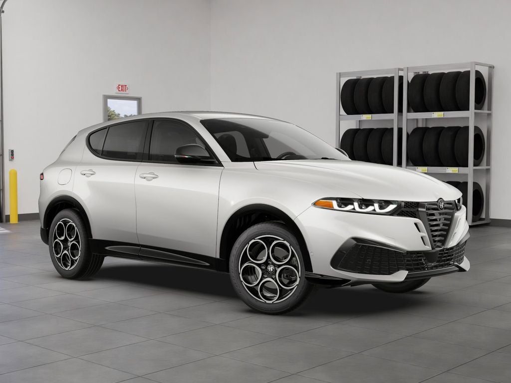 2026 Alfa Romeo Tonale Base