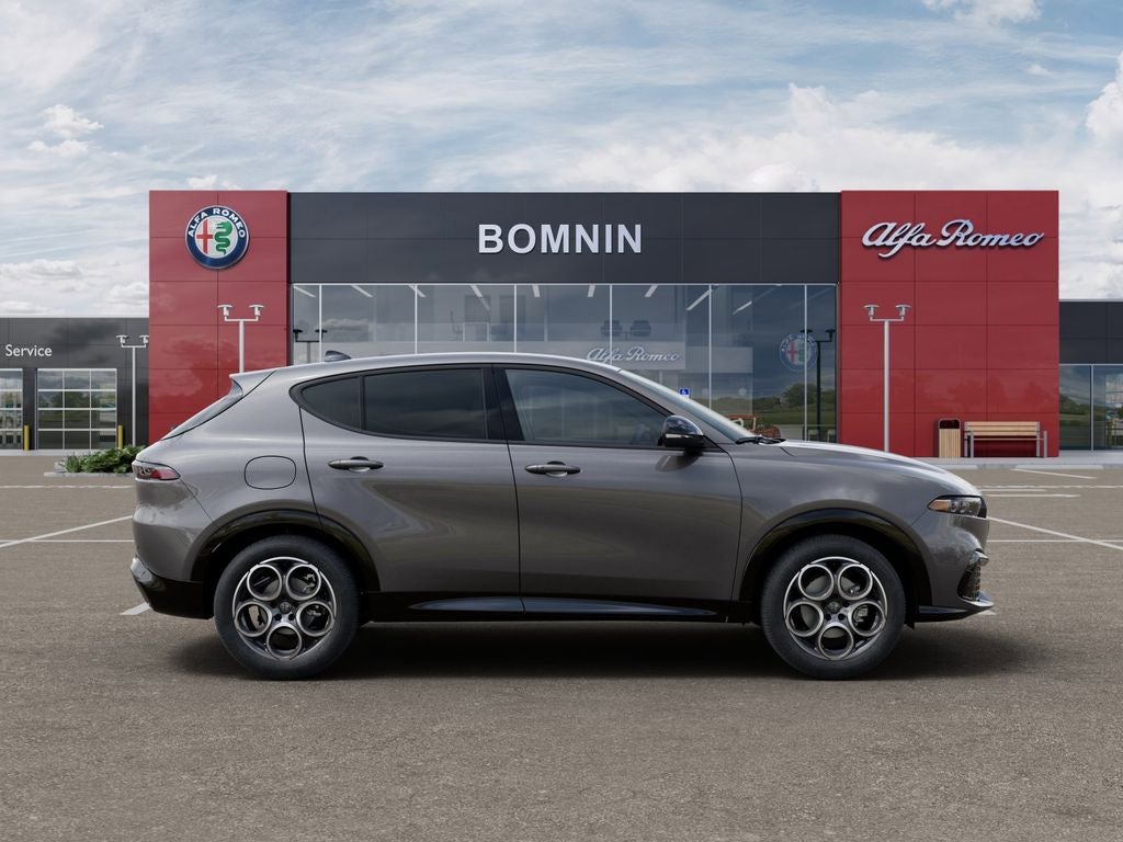 2026 Alfa Romeo Tonale Base