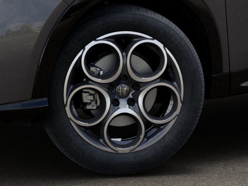 2026 Alfa Romeo Tonale Base