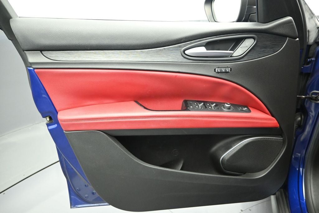 2020 Alfa Romeo Stelvio Base