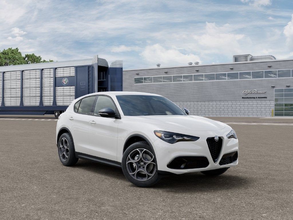 2026 Alfa Romeo Stelvio Base