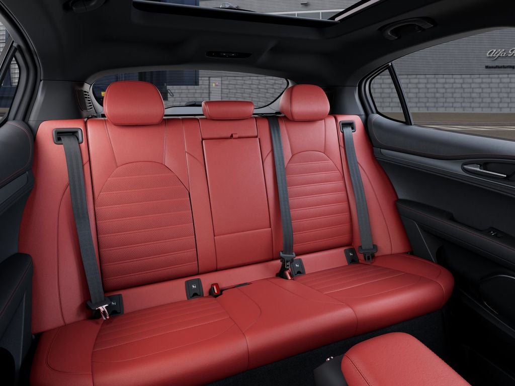 2026 Alfa Romeo Stelvio Base