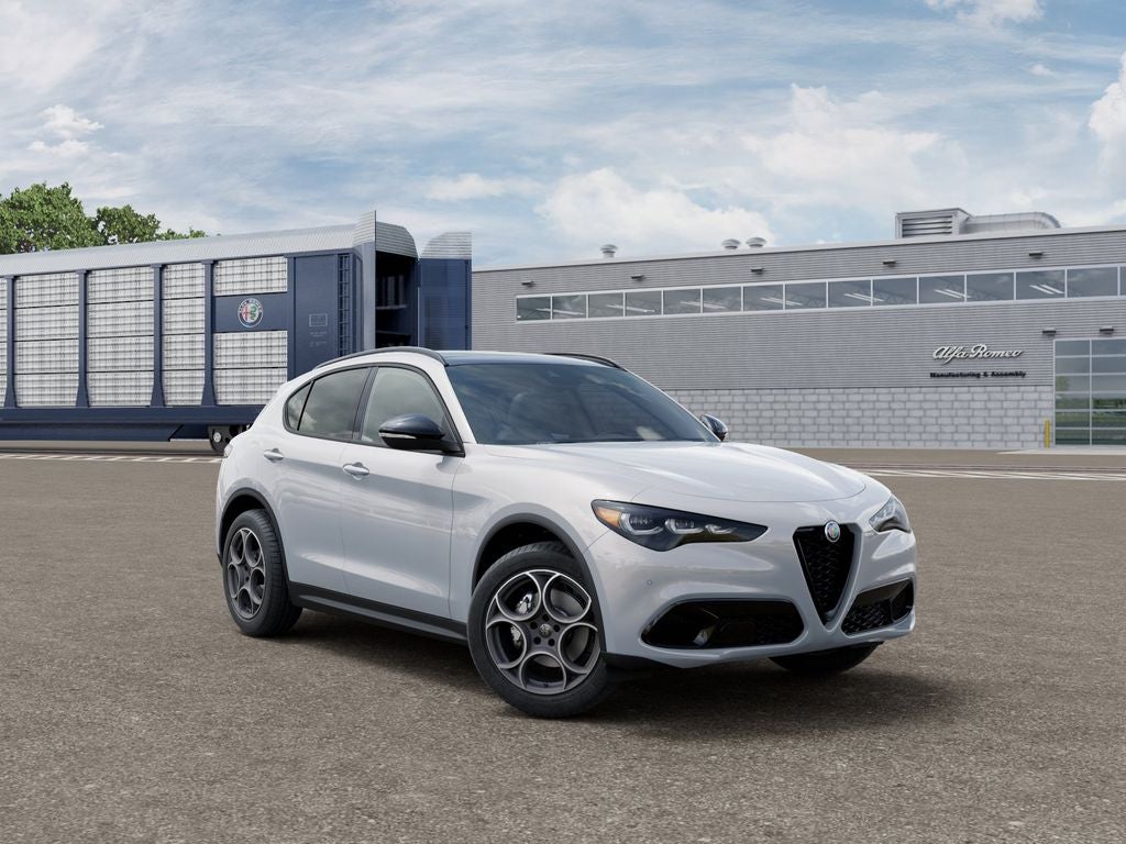 2026 Alfa Romeo Stelvio Base