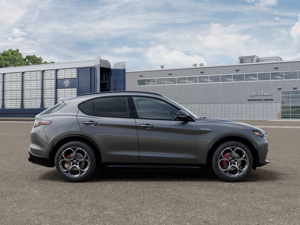 2026 Alfa Romeo Stelvio Base