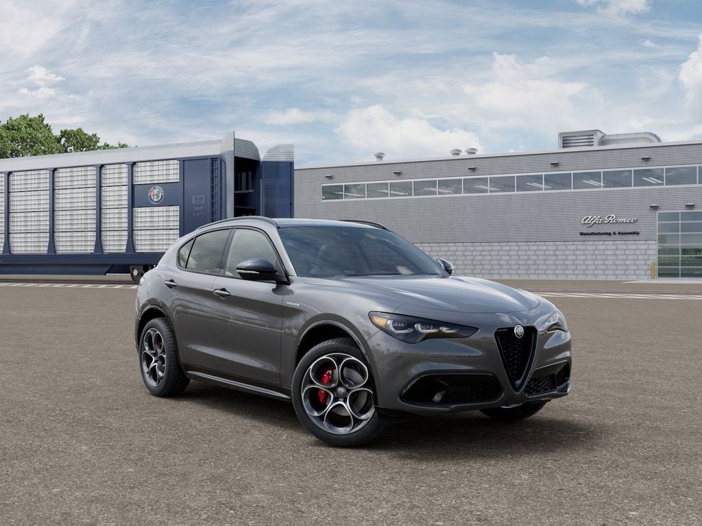 2026 Alfa Romeo Stelvio Base