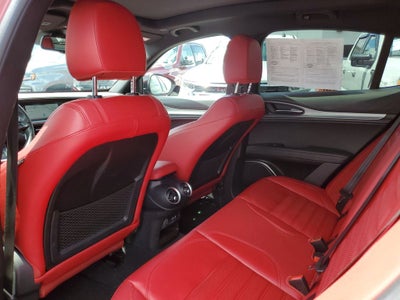 2022 Alfa Romeo Stelvio Veloce