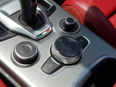 2022 Alfa Romeo Stelvio Veloce