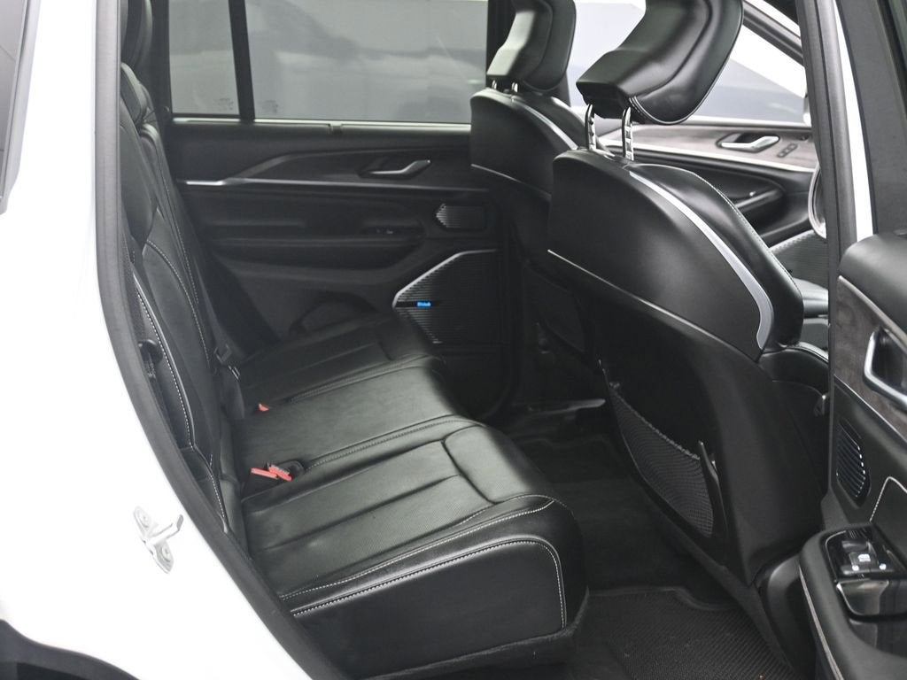 2022 Jeep Grand Cherokee Overland