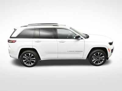 2022 Jeep Grand Cherokee Overland