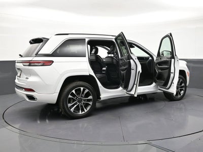 2022 Jeep Grand Cherokee Overland