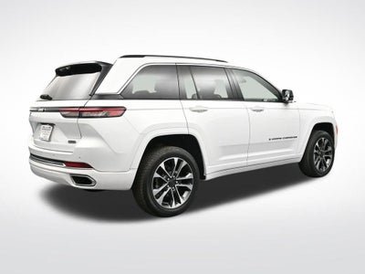 2022 Jeep Grand Cherokee Overland