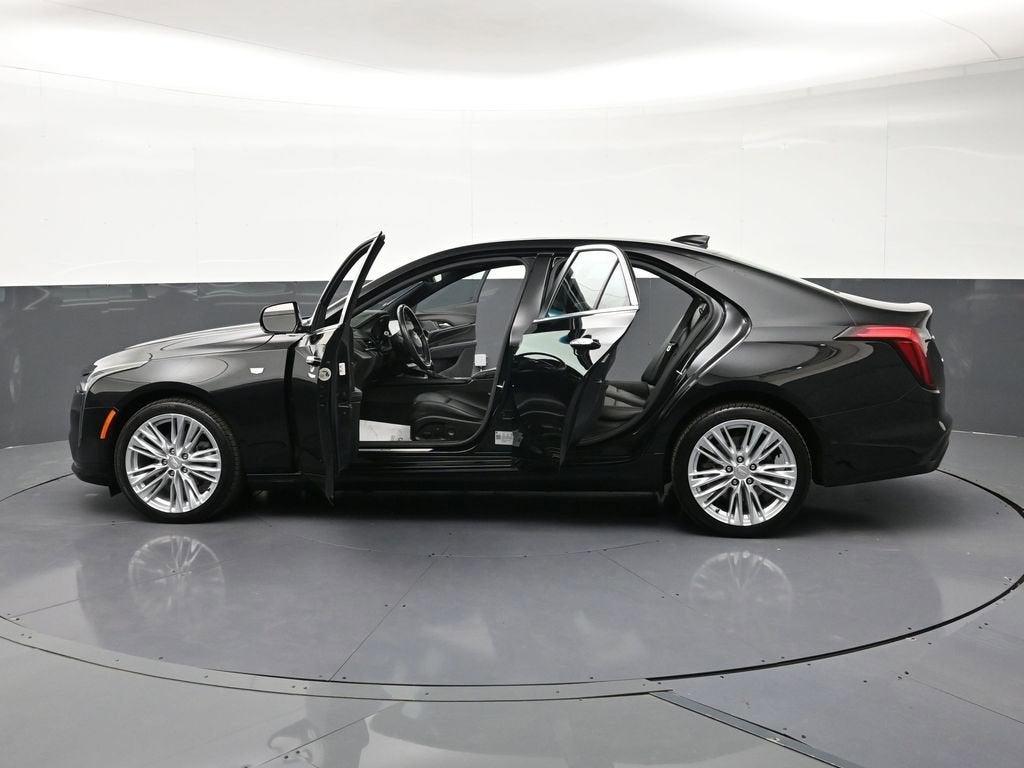 2023 Cadillac CT4 Premium Luxury