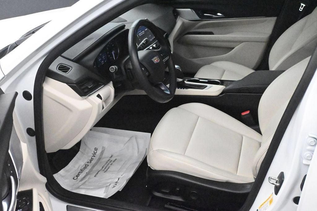 2023 Cadillac CT4 Luxury
