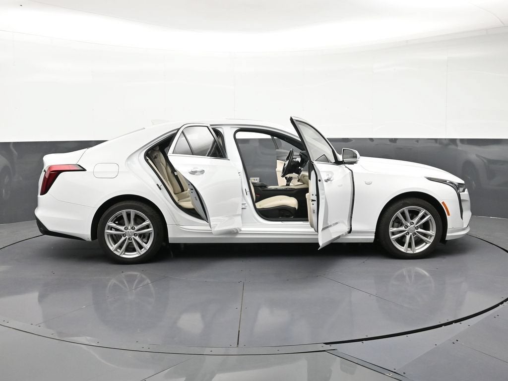 2023 Cadillac CT4 Luxury