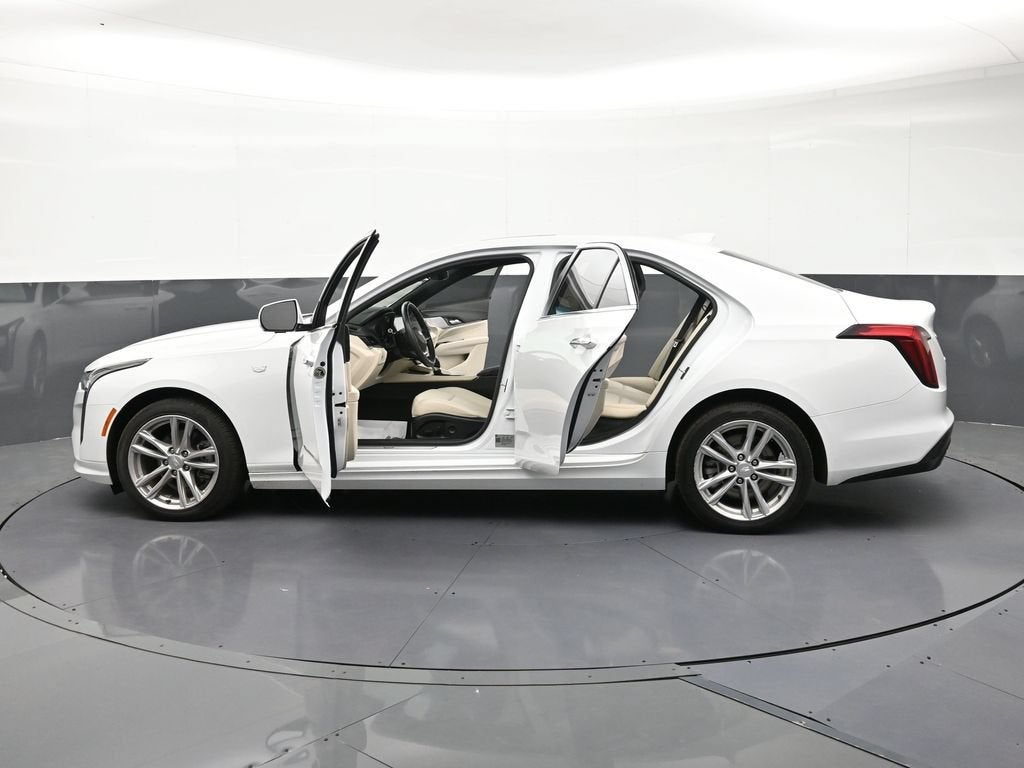 2023 Cadillac CT4 Luxury