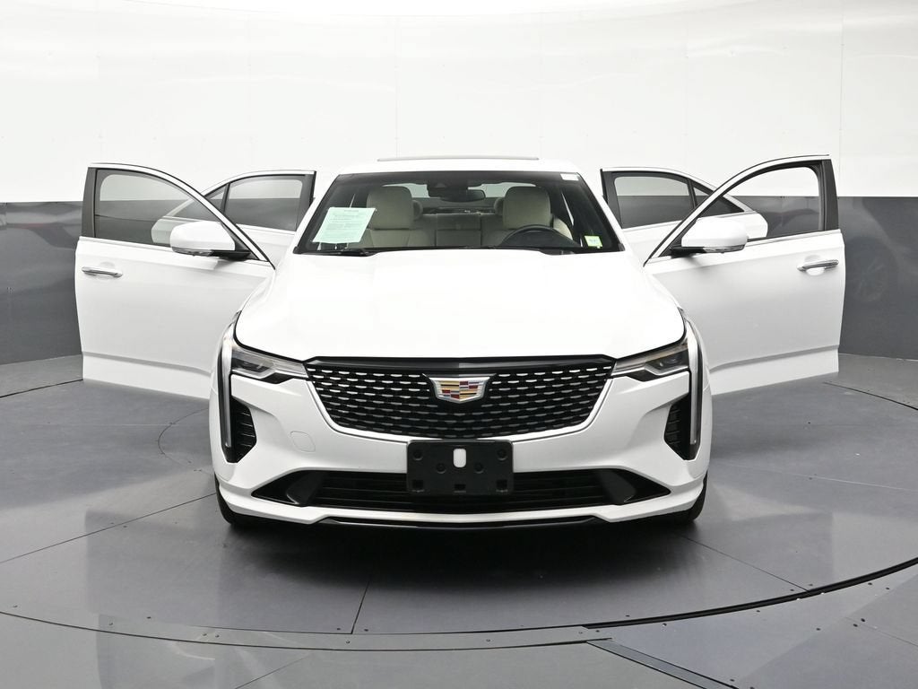 2023 Cadillac CT4 Luxury