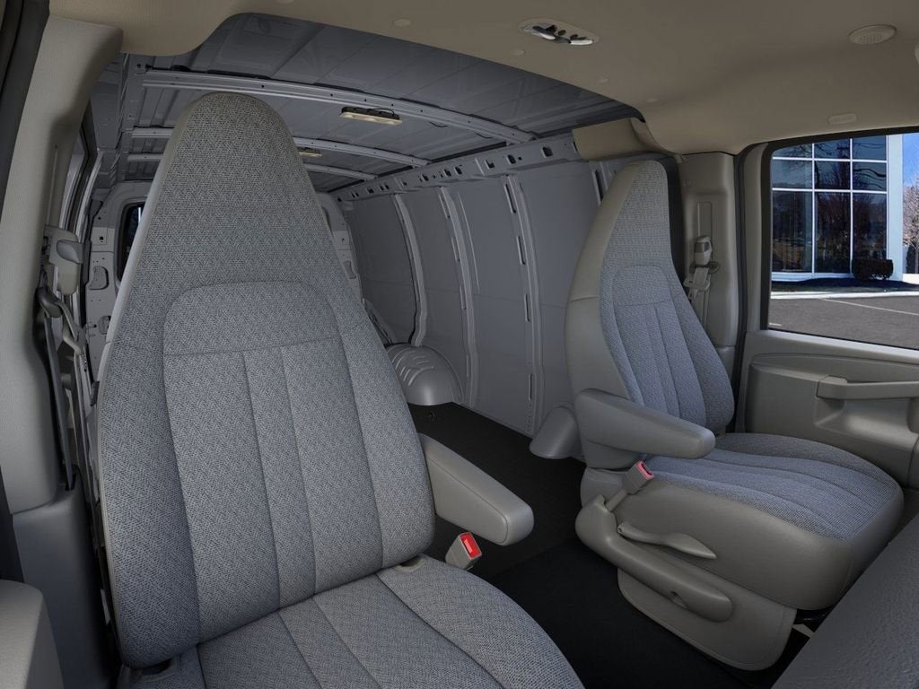 2025 Chevrolet Express Cargo WT