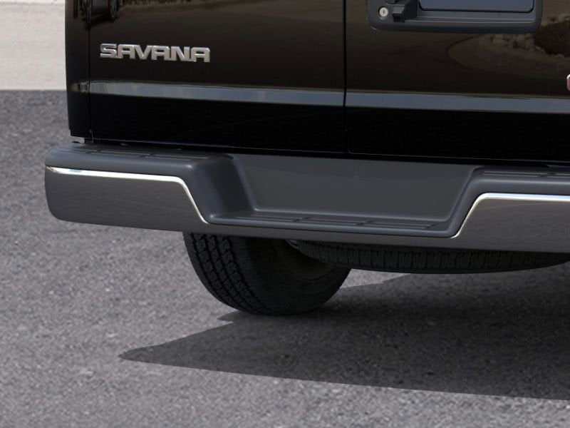 2025 GMC Savana Passenger LT