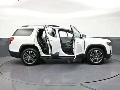 2022 GMC Acadia SLT