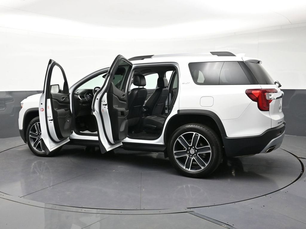 2022 GMC Acadia SLT