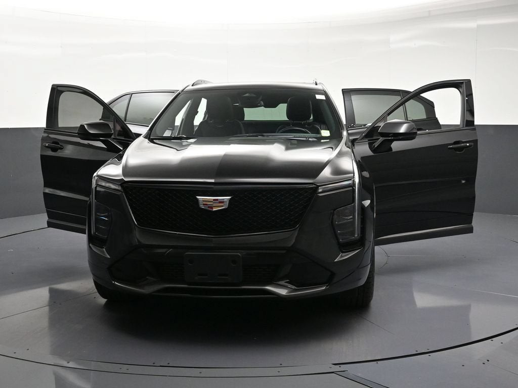 2024 Cadillac XT4 Sport