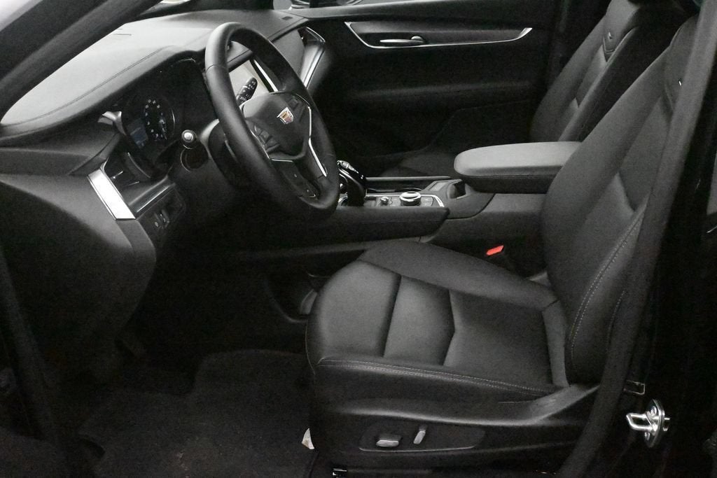2025 Cadillac XT5 Luxury