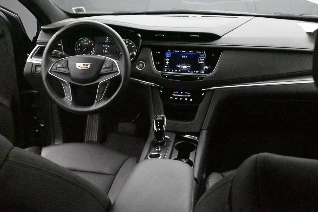 2025 Cadillac XT5 Luxury