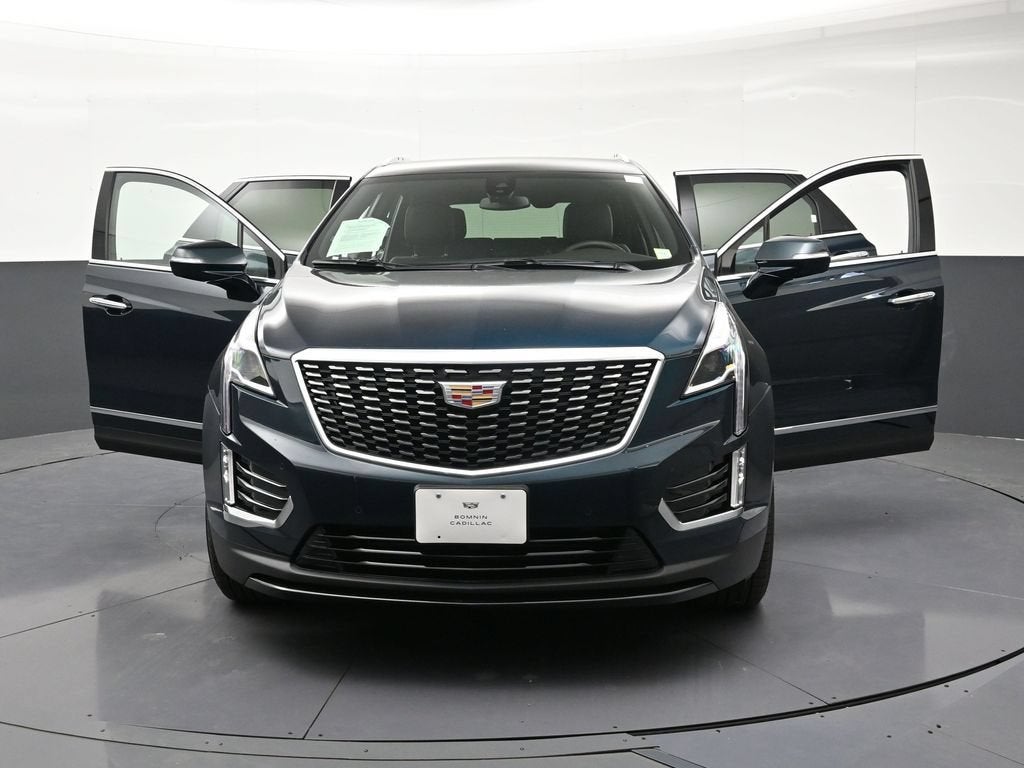 2026 Cadillac XT5 Luxury