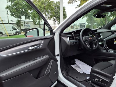 2025 Cadillac XT5 Luxury