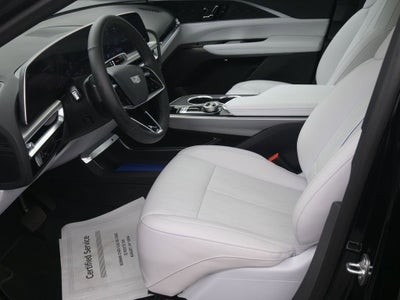 2025 Cadillac LYRIQ Luxury 1