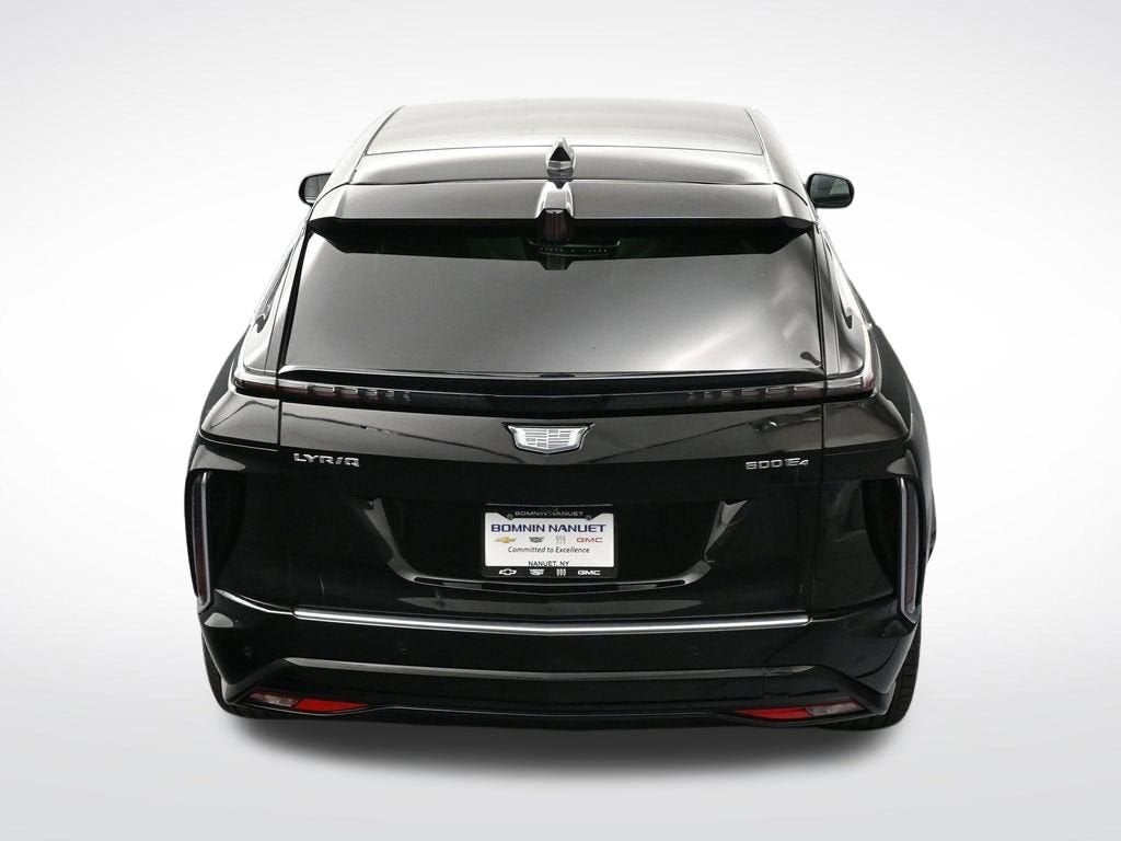 2025 Cadillac LYRIQ Luxury 1