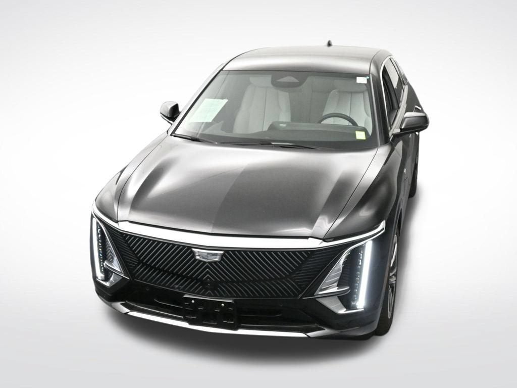 2025 Cadillac LYRIQ Luxury 1