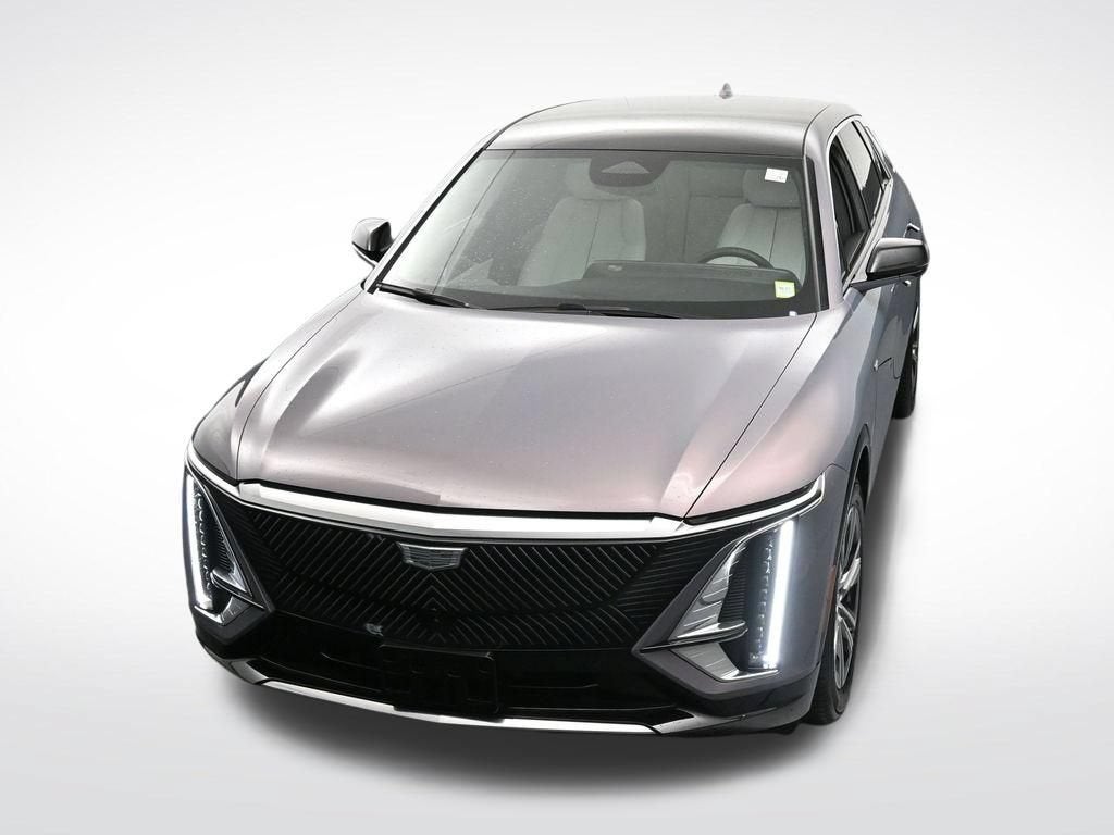 2025 Cadillac LYRIQ Luxury 1