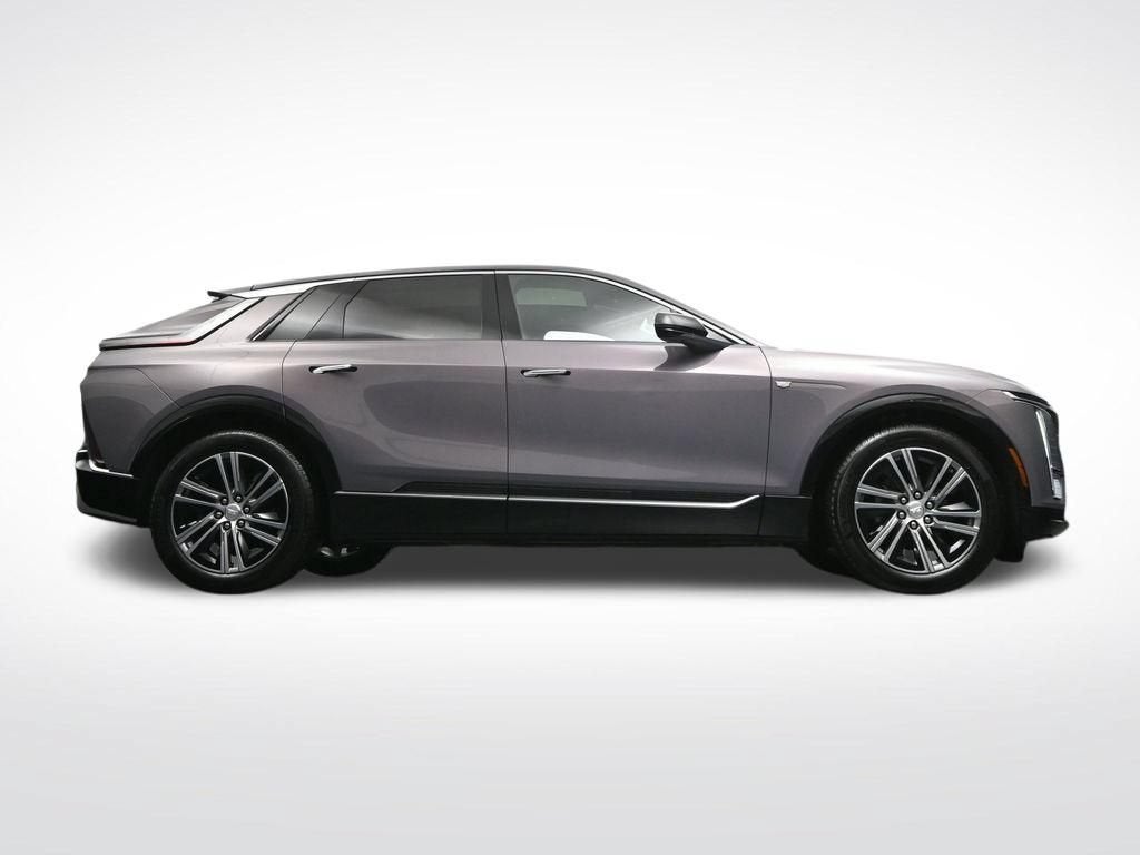 2025 Cadillac LYRIQ Luxury 1