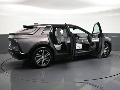 2025 Cadillac LYRIQ Luxury 1