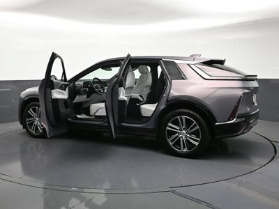 2025 Cadillac LYRIQ Luxury 1
